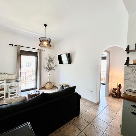 Rania Residence Bandar Skopelos Luaran gambar